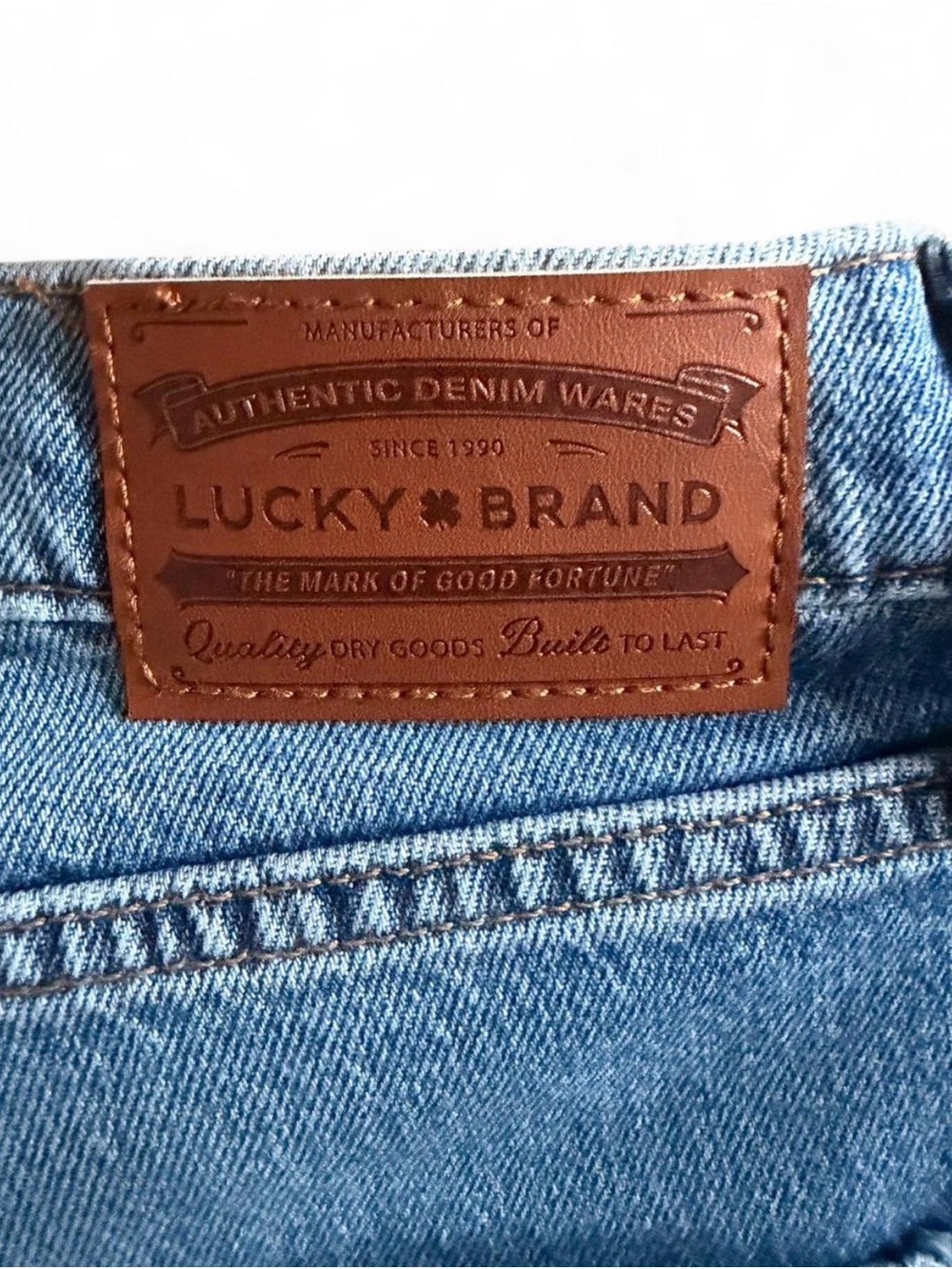 Lucky Brand Men's 410 Athletic Straight Jeans - Picture 5 of 5
